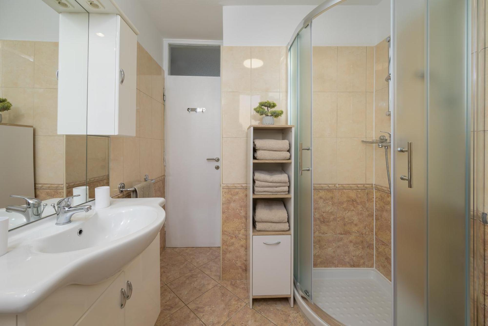 Apartment Pina 포레치 외부 사진